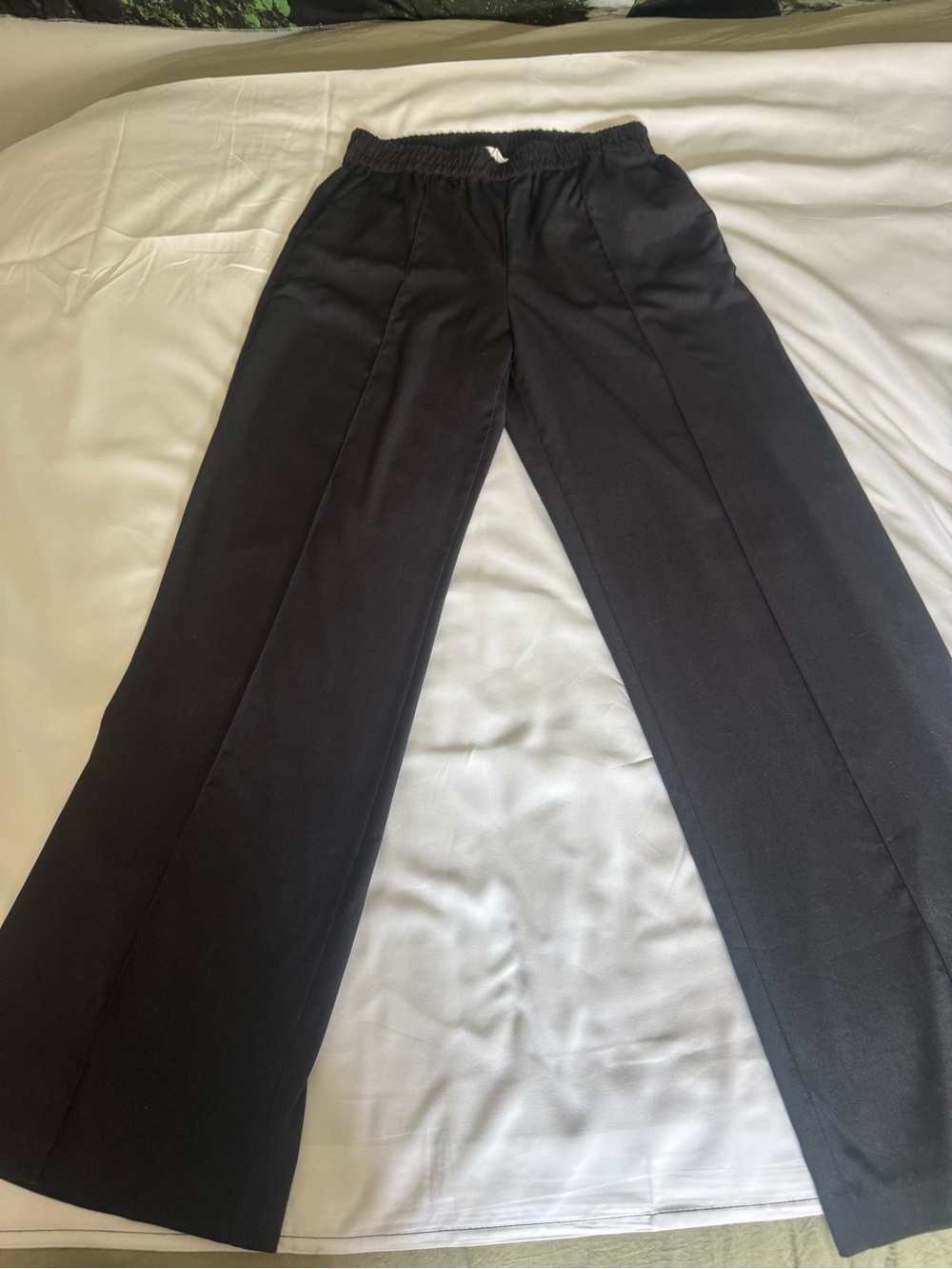 H&M Black Wide-Leg Trousers with Elastic Waist